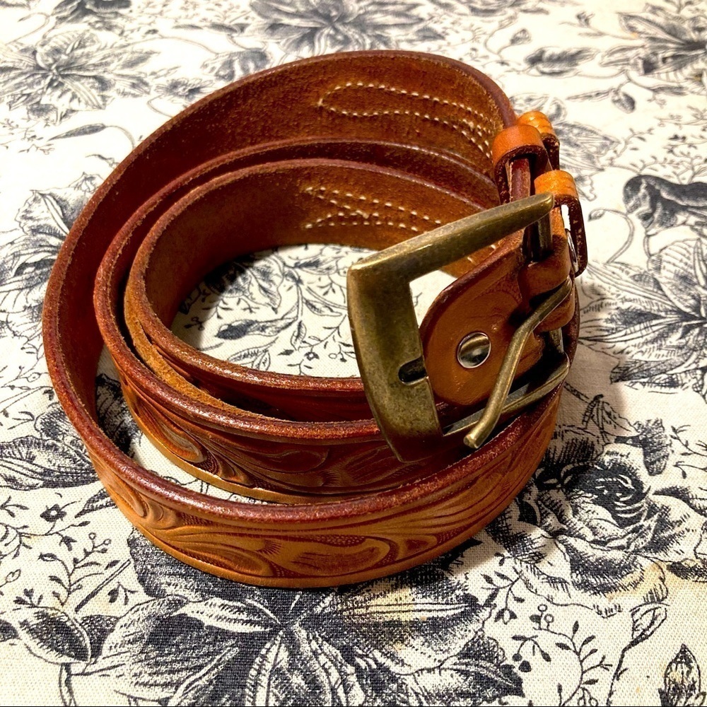 LOOPER Sz 40 Tooled Leather Belt 44 Long 1.25” Wide Buckle 2 x 2”